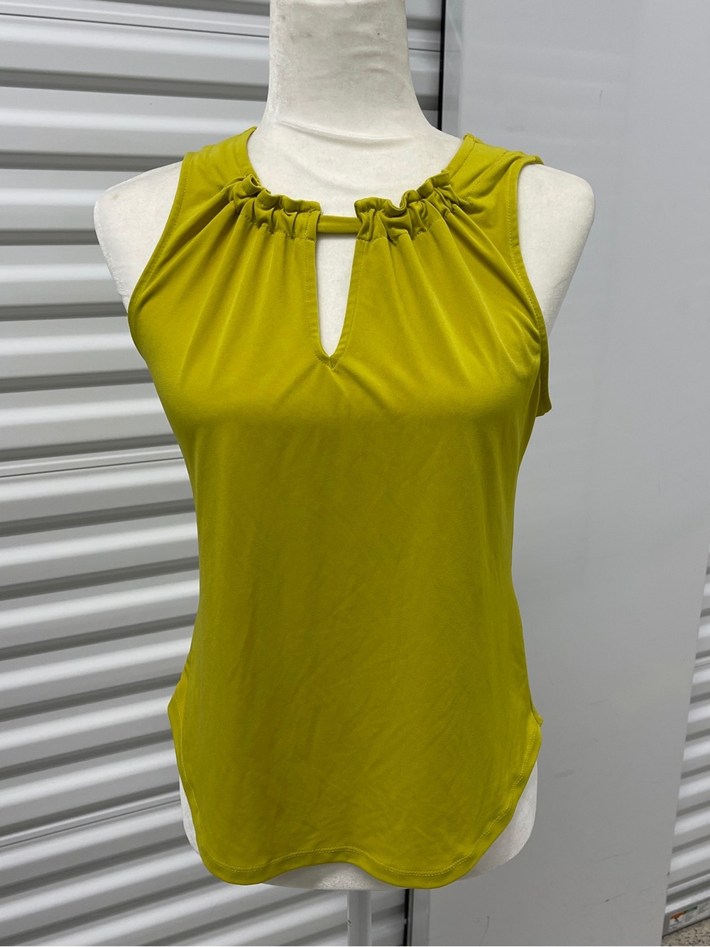New York & Company Neon Yellow Lime Green Sleeveless Top